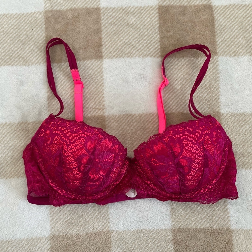 Victoria's Secret Fuchsia and Hot Pink Lace Bra